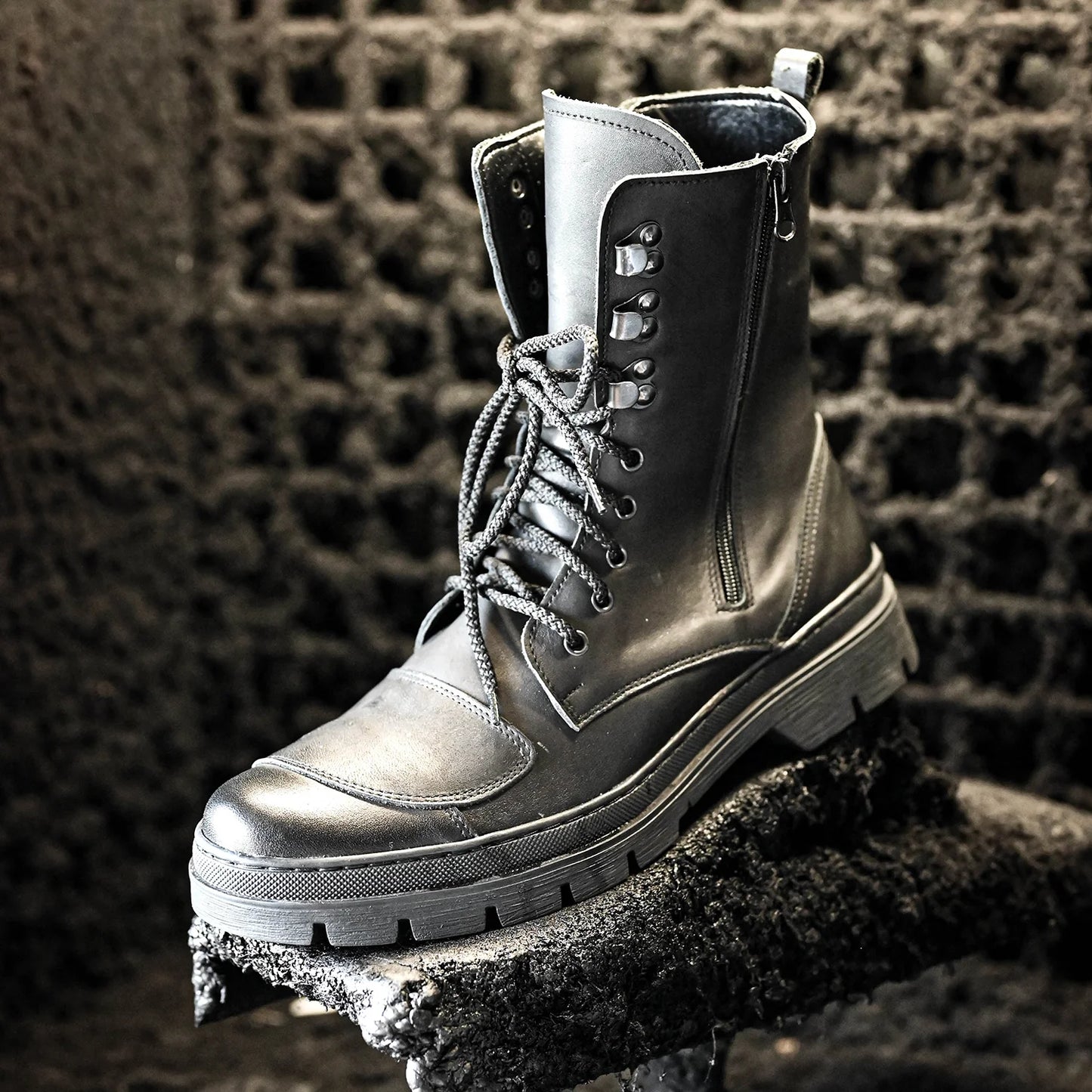 Buty Motocyklowe Męskie Gregory – Czarne Trzewiki Skórzane z Masywną Podeszwą | Jordan Handmade Shoes