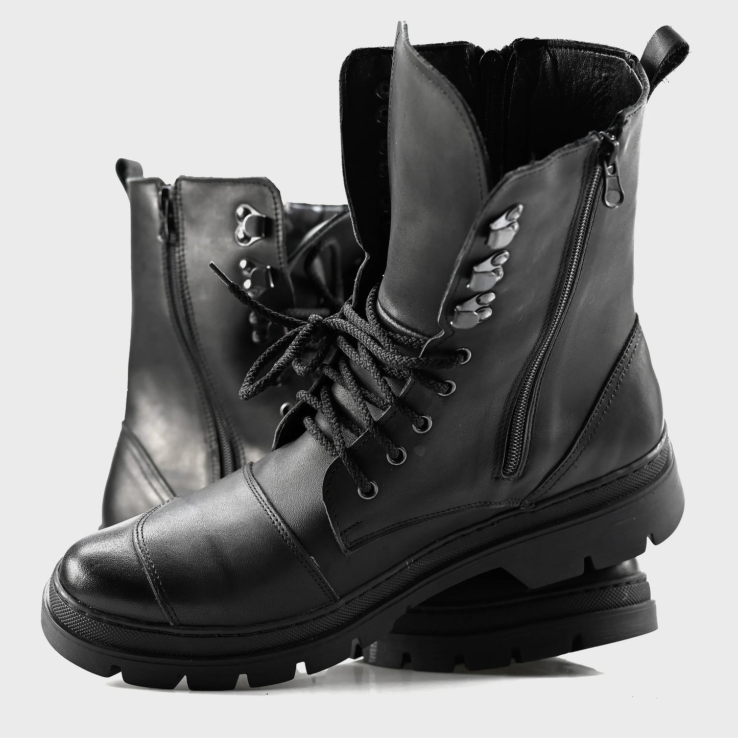 Buty Motocyklowe Męskie Gregory – Czarne Trzewiki Skórzane z Masywną Podeszwą | Jordan Handmade Shoes